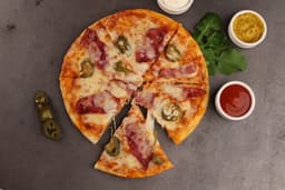 Füme Etli Robespier Pizza