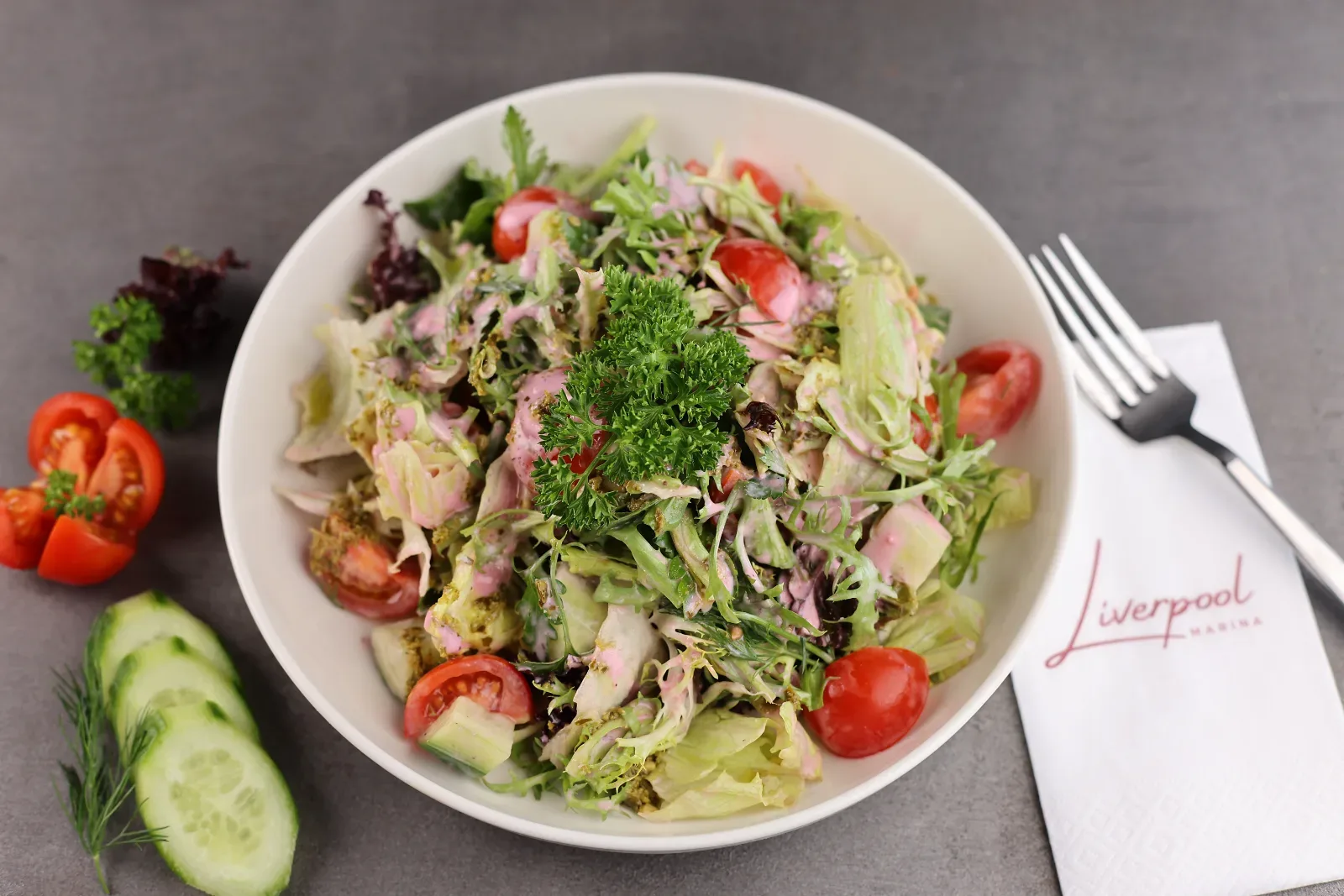Parmesanlı Roka Salatası
